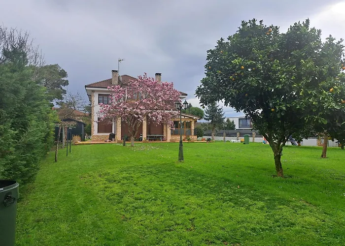 Casa Chalet, Villa Elisa