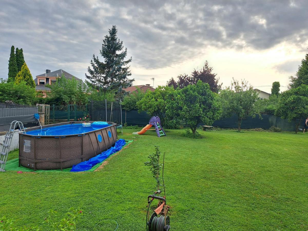 Casa Chalet, Elisa Gijon